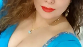 Famous Actress Sapna Sappu Nude Video Nipple Flash on Live Show