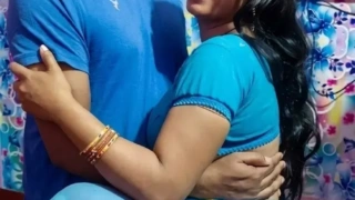 Hot Desi Bhabhi Goes Fully Topless for Her Husband on a Live Cam Sex Show