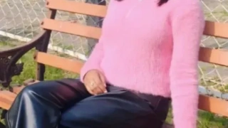 Insta Beauty Amaira Roy Saree Strip Topless Naked Boobs Tease MMS