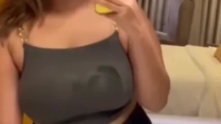 Sexy Indian Babe Fariha Priyam Full Nude Videocall Sex Fingering Her Pussy